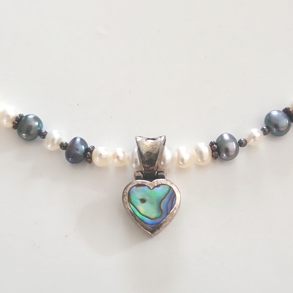 Freshwater Pearl and Silver Iridescent Heart Pendant Necklace - Picture 3 of 3